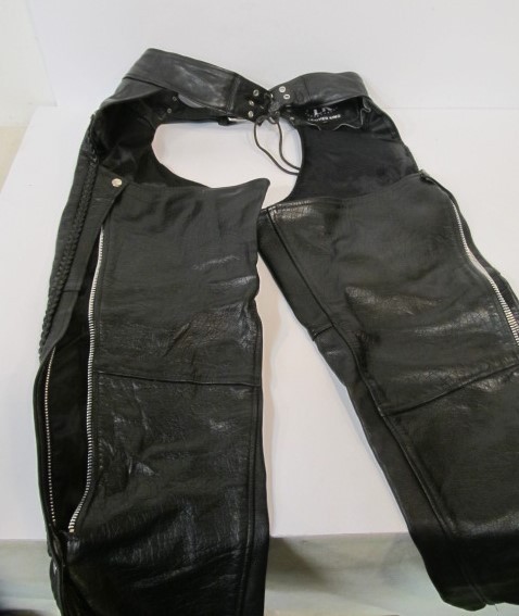 lot 228 image: Leather King Size XL Mens Leather Motorcycle Chaps