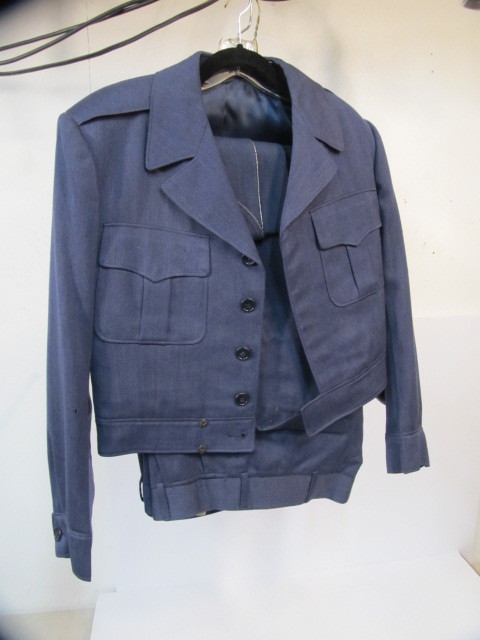 lot 231 image: 4-Piece Vintage Military Uniforms