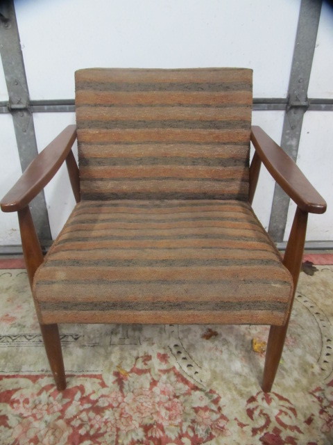 lot 66 image: Mid Century Upholstered Walnut Armchair