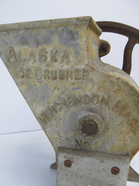 lot 163 image: Vintage Industrial Cast Iron ALASKA ICE CRUSHER No. 1