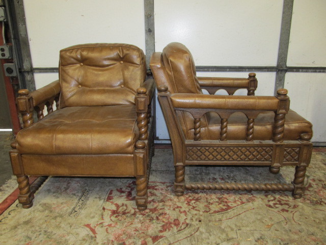 lot 251 image: Matching Pair of Vintage Club Chairs