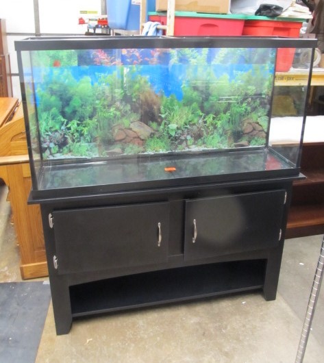 lot 4 image: Large Aquarium Fish Tank wAll Supplies Pumps & Accessories