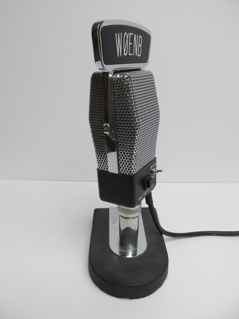 lot 278 image: Like-New HEIL Classic Microphone wStand
