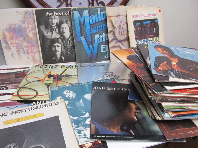lot 274 image: Lot of 70 Vintage Vinyl Records - Mostly Rock & Pop #1