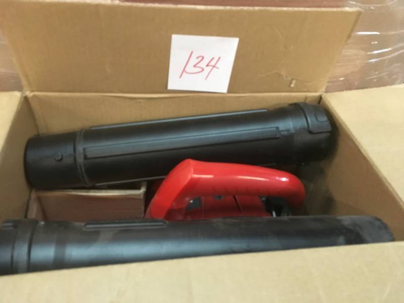 lot 134 image: Homelite 150 MPH 400 CFM 2-Cycle Handheld Gas Leaf Blower- good condition