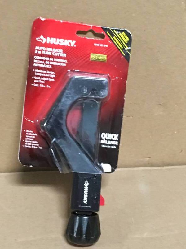 lot 72 image: Husky TMC0002J Auto Release 2 in. Tube Cutter open pkg.