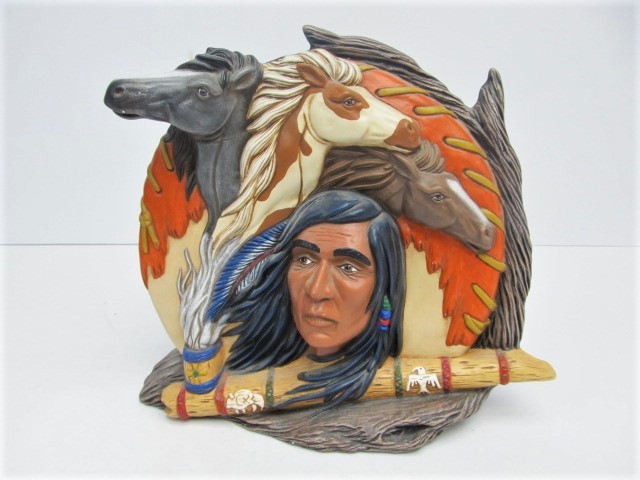 lot 21 image: Native American Ceramic Statue #2
