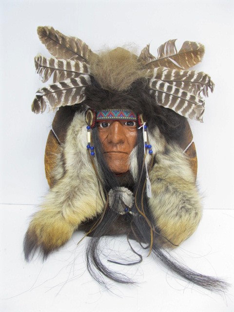 lot 39 image: Vintage Hand Made Native American Bust Sculpture #6