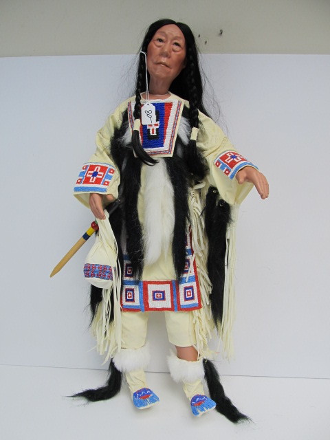 lot 43 image: Large 32 Limited Edition Hand Numbered TIMELESS COLLECTION Native American Doll #2