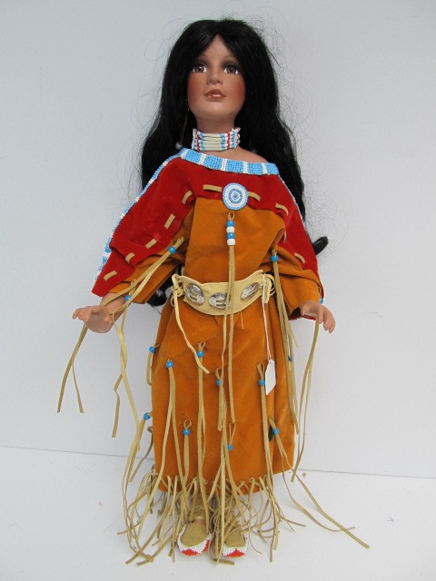 lot 46 image: Large 24.5 Limited Edition Hand Numbered TIMELESS COLLECTION Native American Doll #5