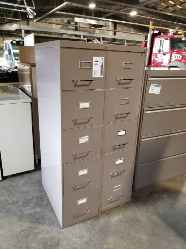 lot 44 image: Lot of (2) Metal File Cabinet 4-Locking Drawer with Keys
