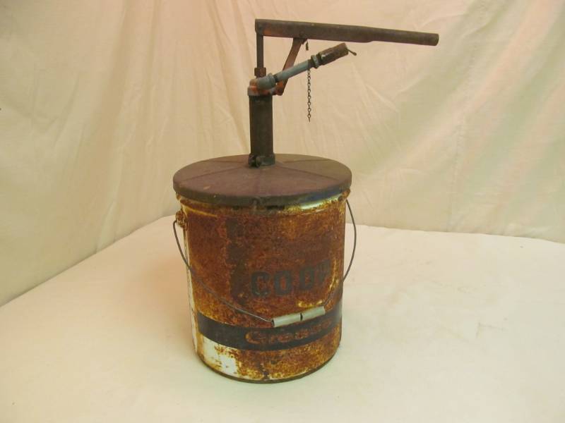 lot 14 image: vintage Co-Op grease pump can