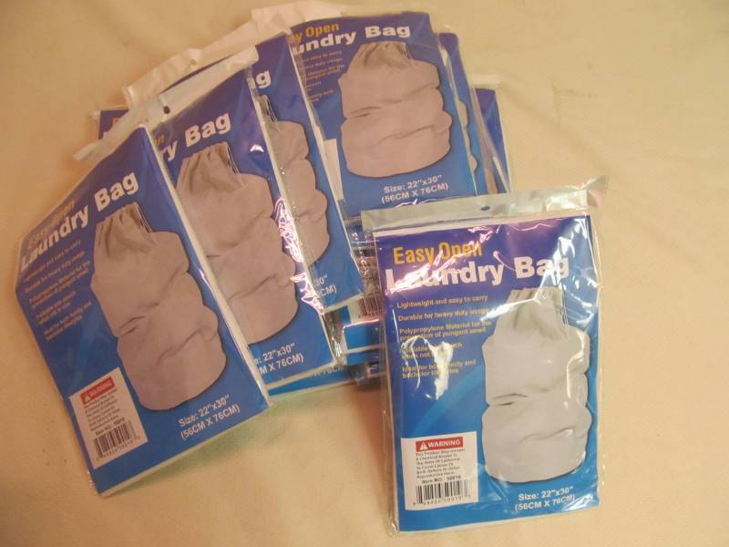 lot 18 image: laundry bags