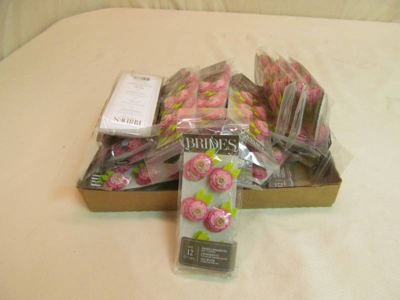 lot 70 image: craft supplies