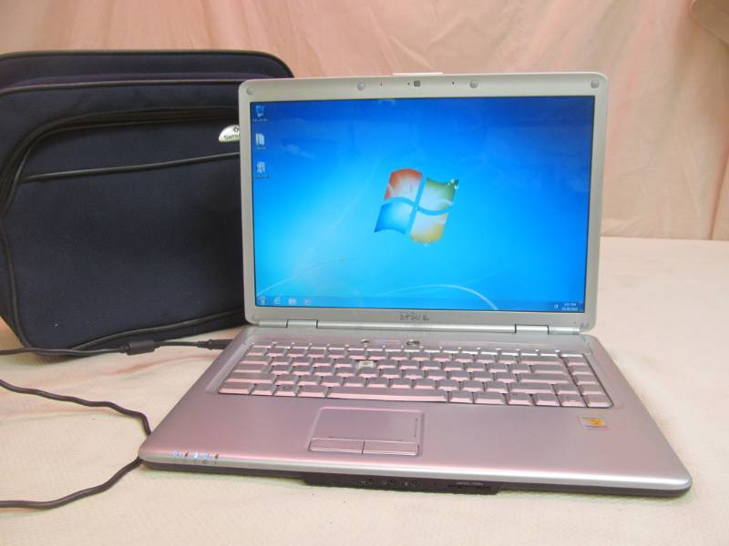 lot 88 image: dell Inspire laptop