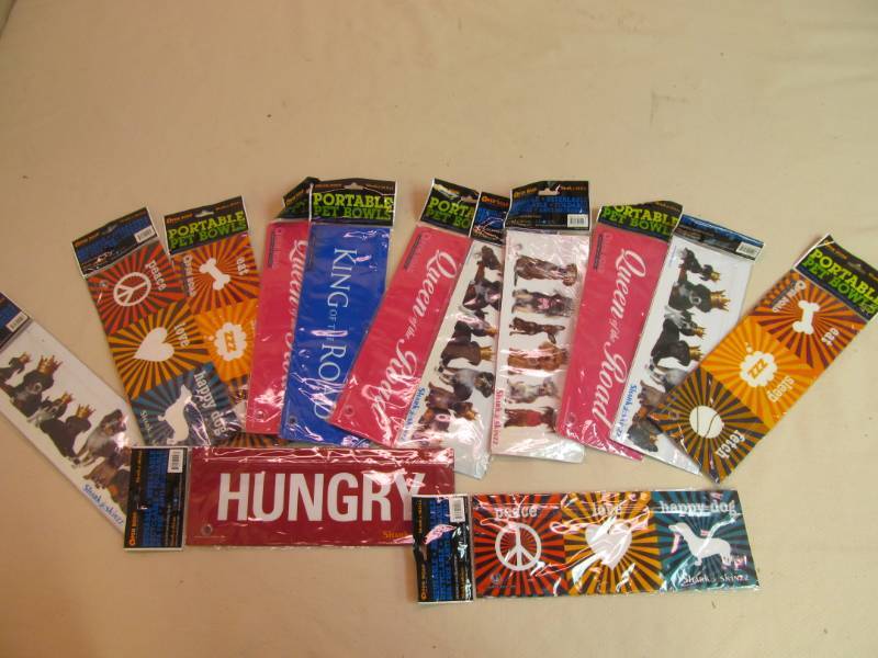 lot 109 image: pet supplies