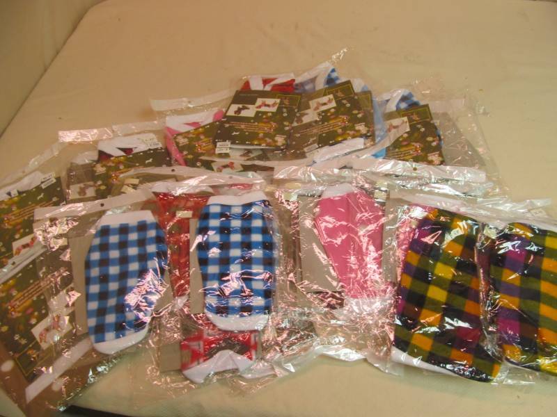 lot 114 image: pet supplies