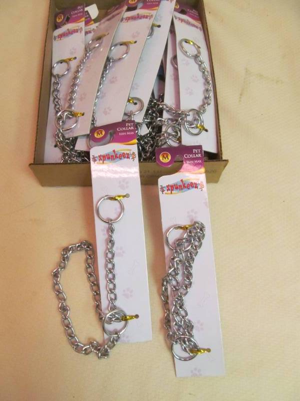 lot 124 image: pet supplies