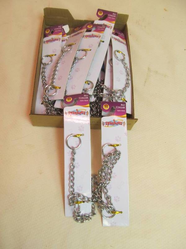 lot 126 image: pet supplies