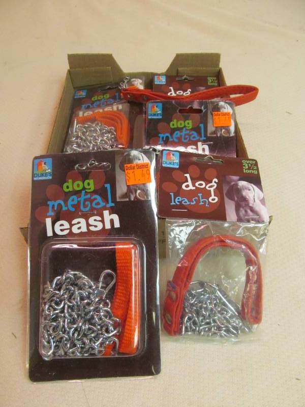 lot 127 image: pet supplies
