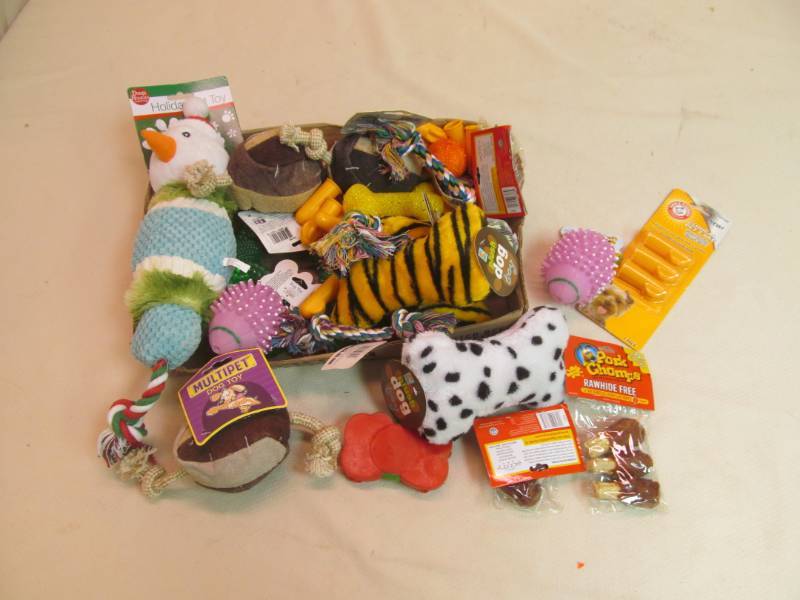 lot 141 image: pet supplies