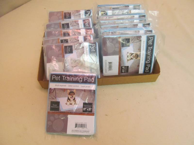 lot 142 image: pet supplies