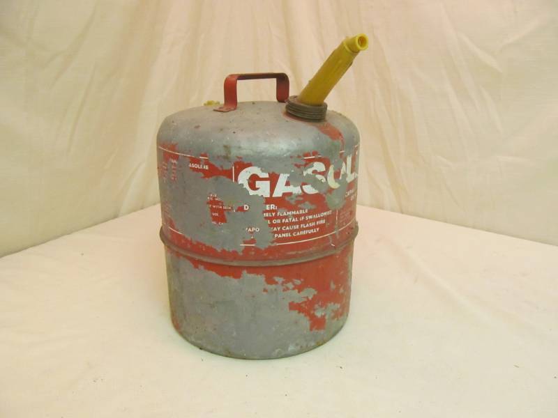 lot 159 image: vintage can