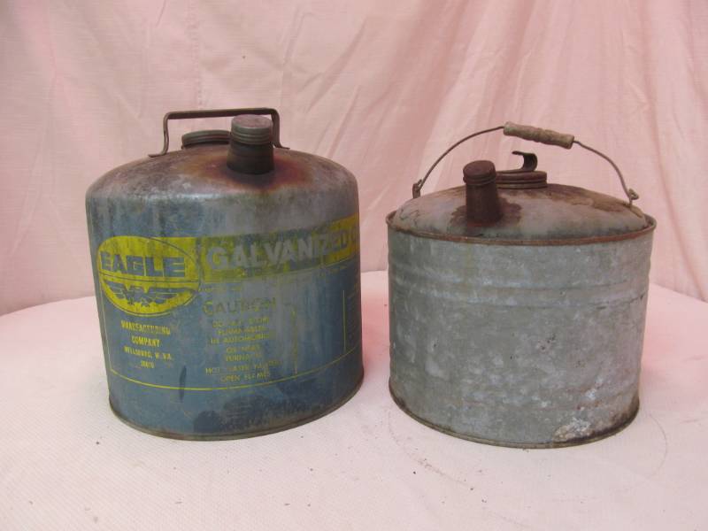 lot 163 image: vintage can