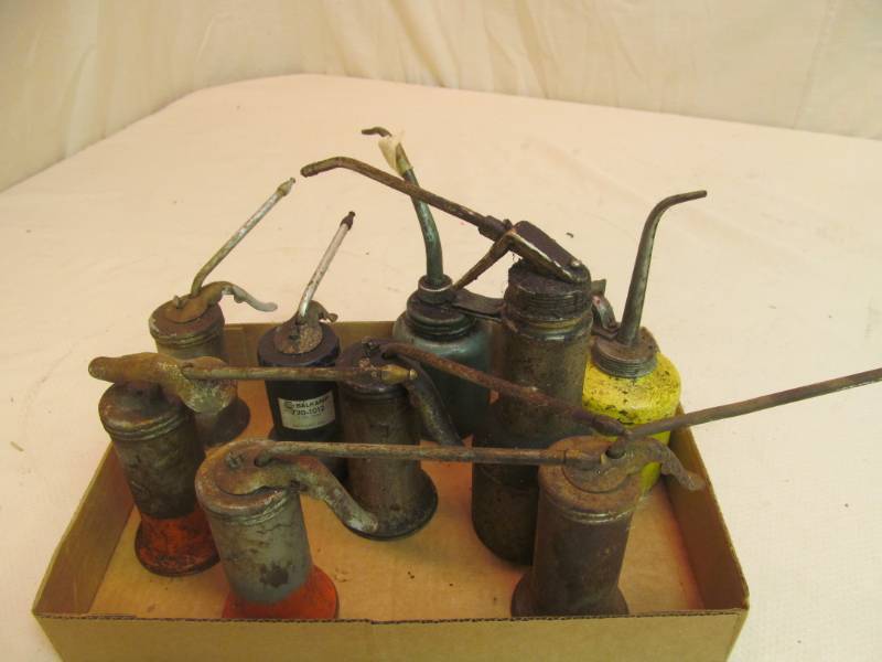lot 166 image: oil squirt cans