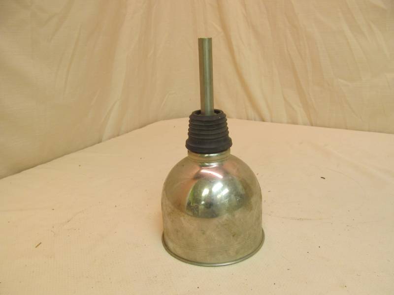 lot 172 image: milking funnel