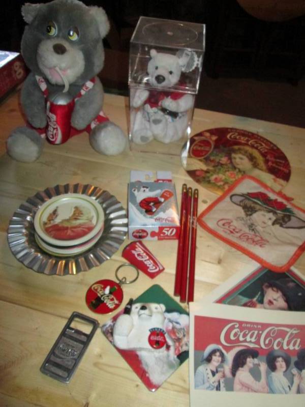 lot 29 image: Lot of Coca Cola collectibles, keyc...