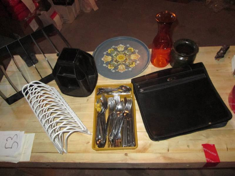 lot 53 image: Lot of kitchen and office supplies...