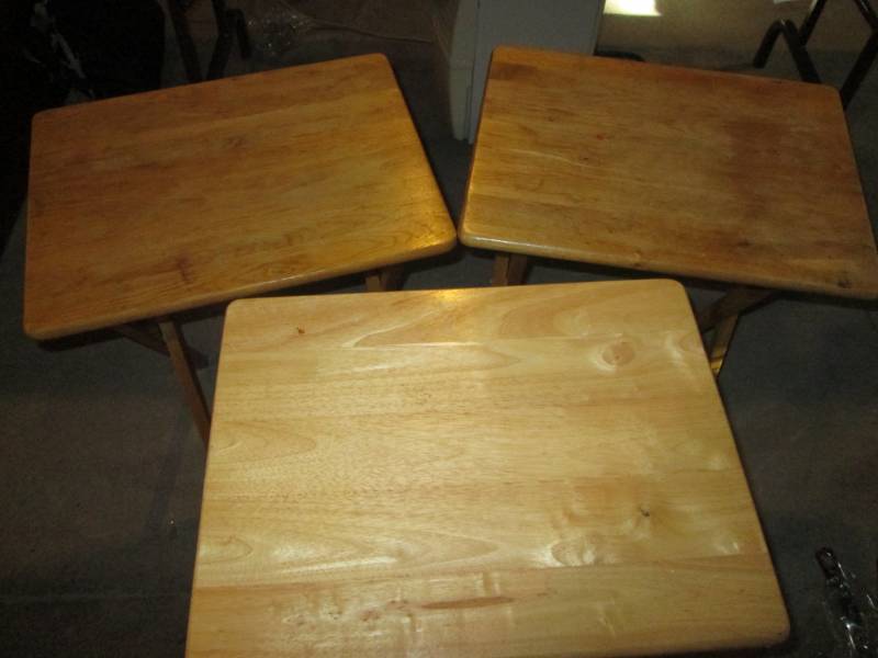 lot 84 image: 3 Wood TV trays...