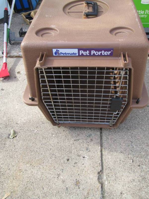 lot 96 image: Pet Mate pet porter...