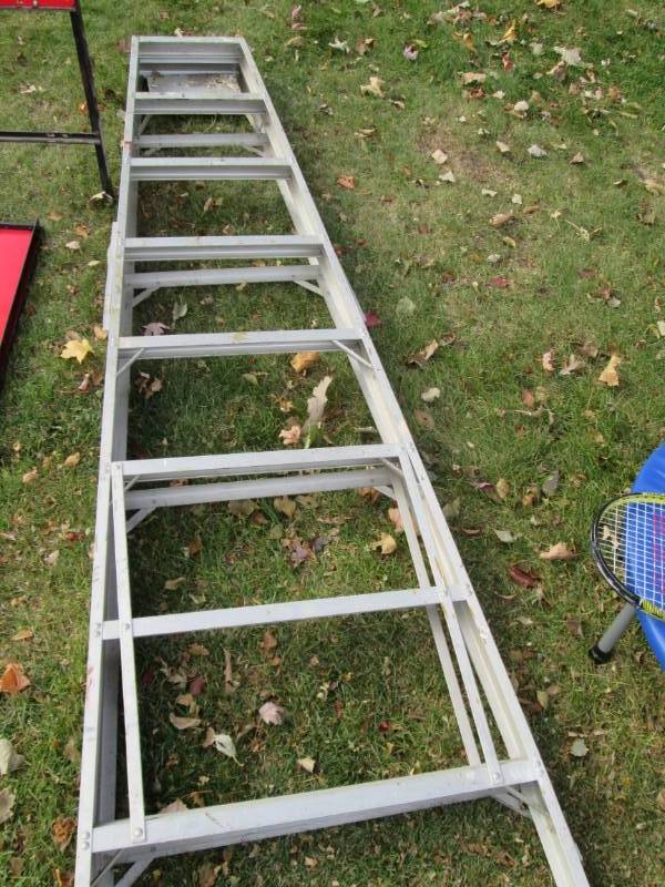 lot 115 image: Aluminum step ladder...
