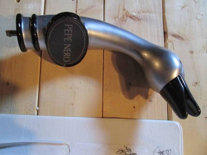 lot 130 image: Pepe nero beer tap head...