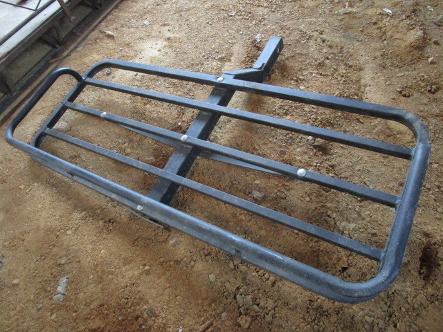 lot 125 image: HITCH HAULER