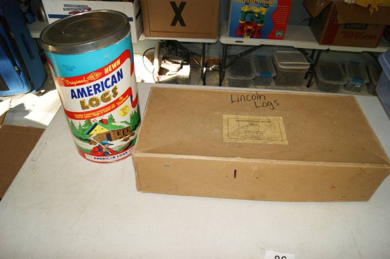 Lincoln Logs