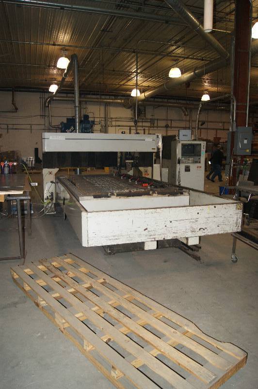 lot 003 image: Mitsubishi 3015HD Laser Cutter & Torit Downflo Dust Collector