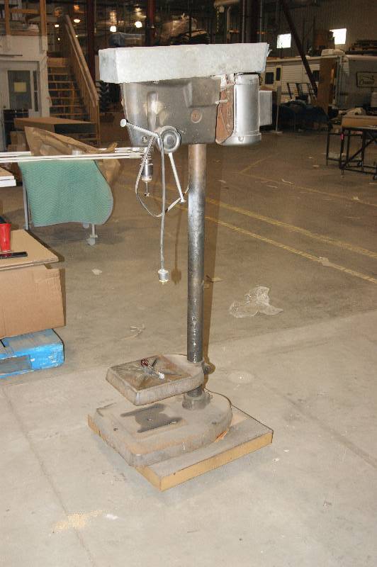 lot 006 image: Craftsman Drill Press - Works