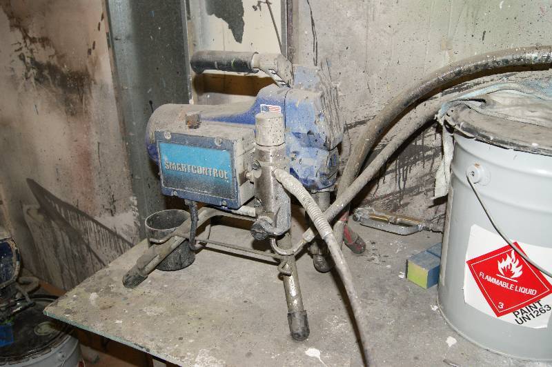 lot 016 image: Paint Sprayer