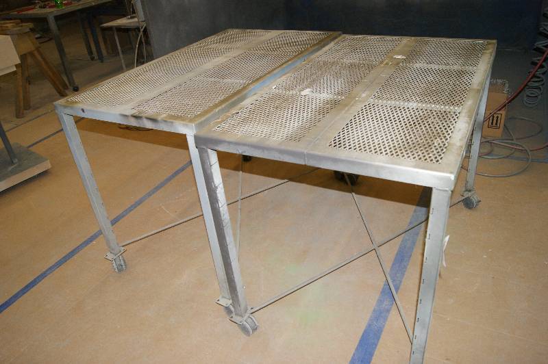 lot 025 image: (2) Metal Rolling Tables
