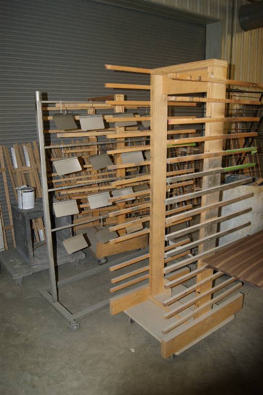 lot 035 image: (2) Rolling Racks