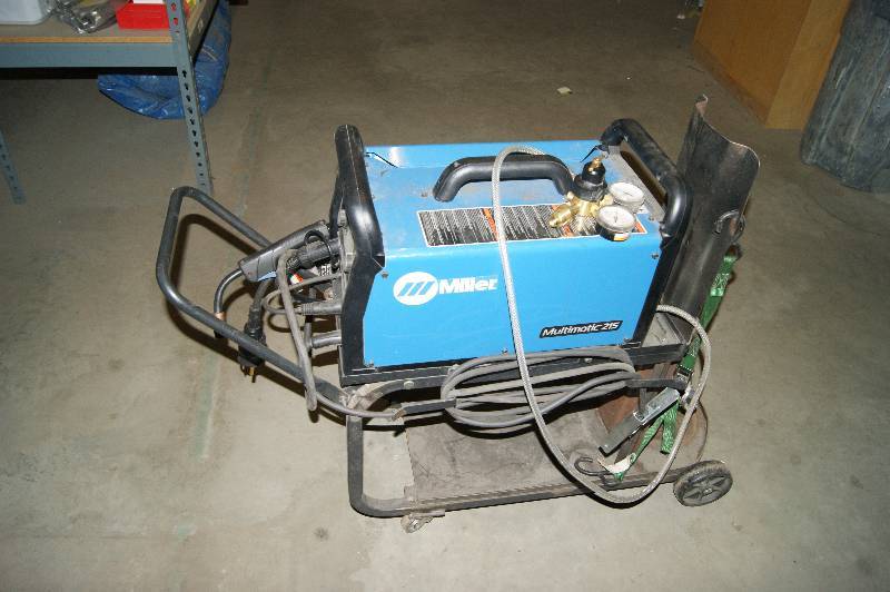 lot 047 image: Miller Multimatic 215 Welder