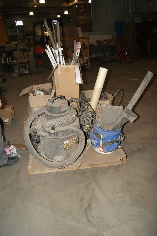 lot 066 image: Pallet of Misc. Items