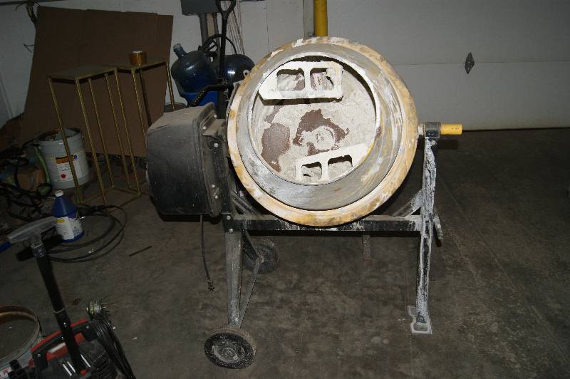 lot 088 image: Cement Mixer - Works