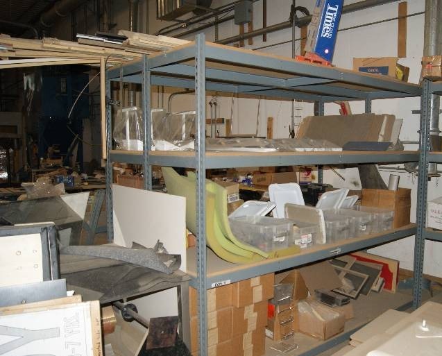 lot 093 image: (2) Shelves and contents