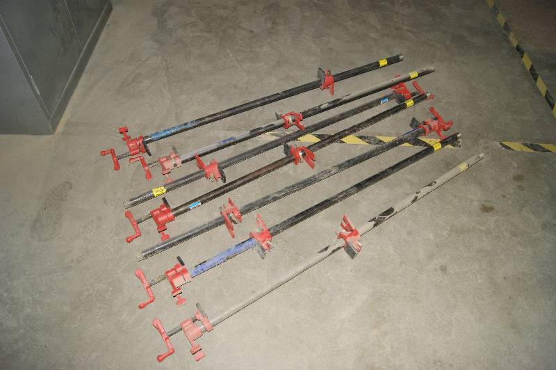lot 098 image: (7) 48 x 34 Pipe Clamps