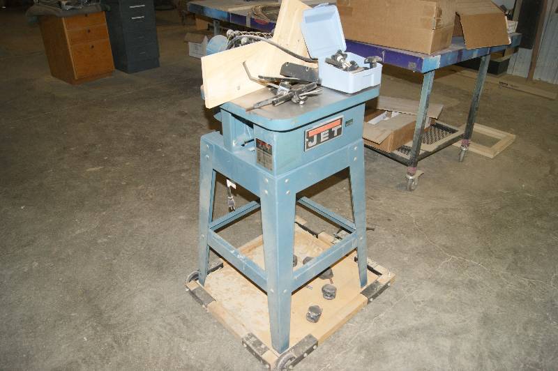 lot 115 image: Shaper