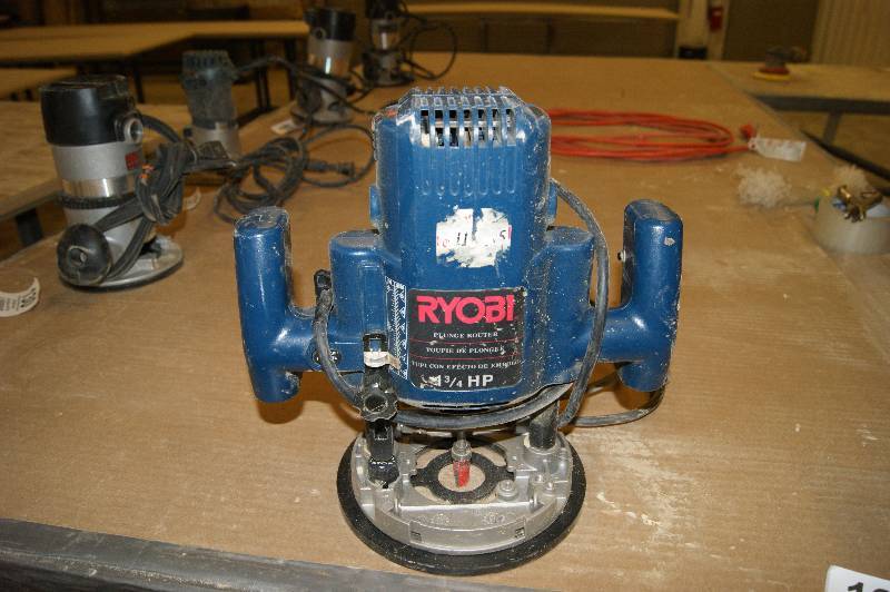 lot 129 image: Ryobi Plunge Router